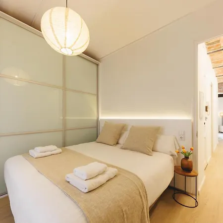 Bravissimo Calderers La Serp, View Over Onyar River